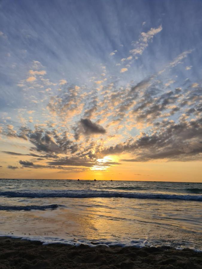 Pe Na Areia, Sombra E Agua Fresca! Apartamento